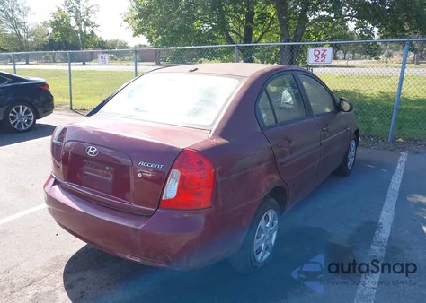 2009 Hyundai Accent Gls z USA, uszkodzony, nr VIN KMHCN46C29U311230